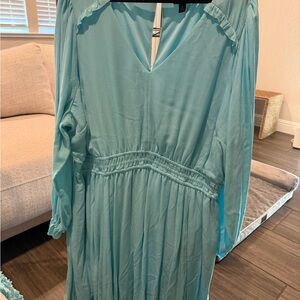 Light Aqua V-Neck Long Sleeve Midi Dress